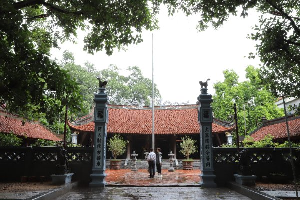 Khai thác giá trị di sản văn hóa tại làng cổ Thổ Hà để phát triển du lịch