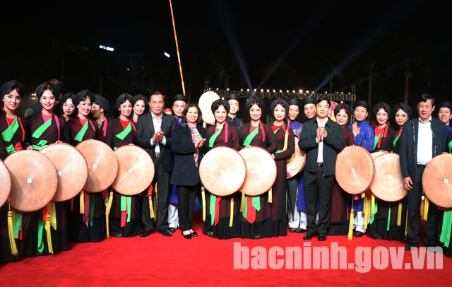 Chương trình hát Quan họ trên thuyền “Lời thương ta ngỏ cùng nhau”