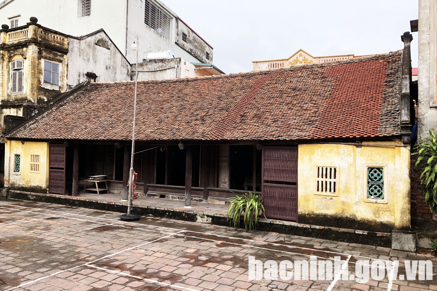 Thăm di tích lịch sử- cách mạng nhà cụ Đám Thi