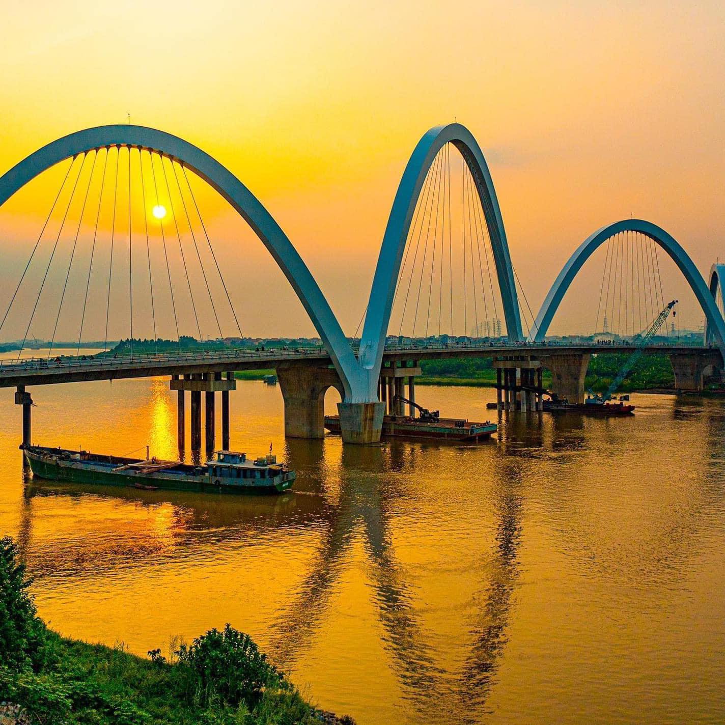 Những hình ảnh đẹp trước ngày thông xe cầu Kinh Dương Vương