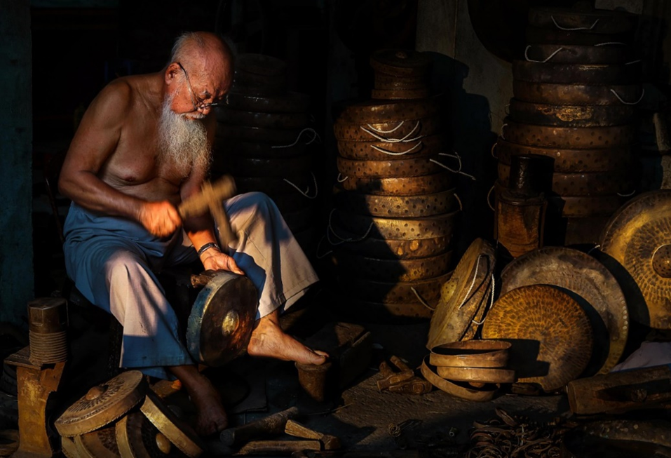 Làng nghề gò đúc đồng Đại Bái