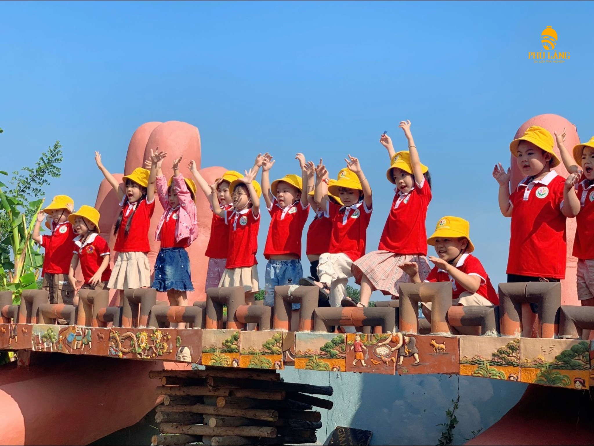 Đến thăm làng nghề gốm Phù Lãng