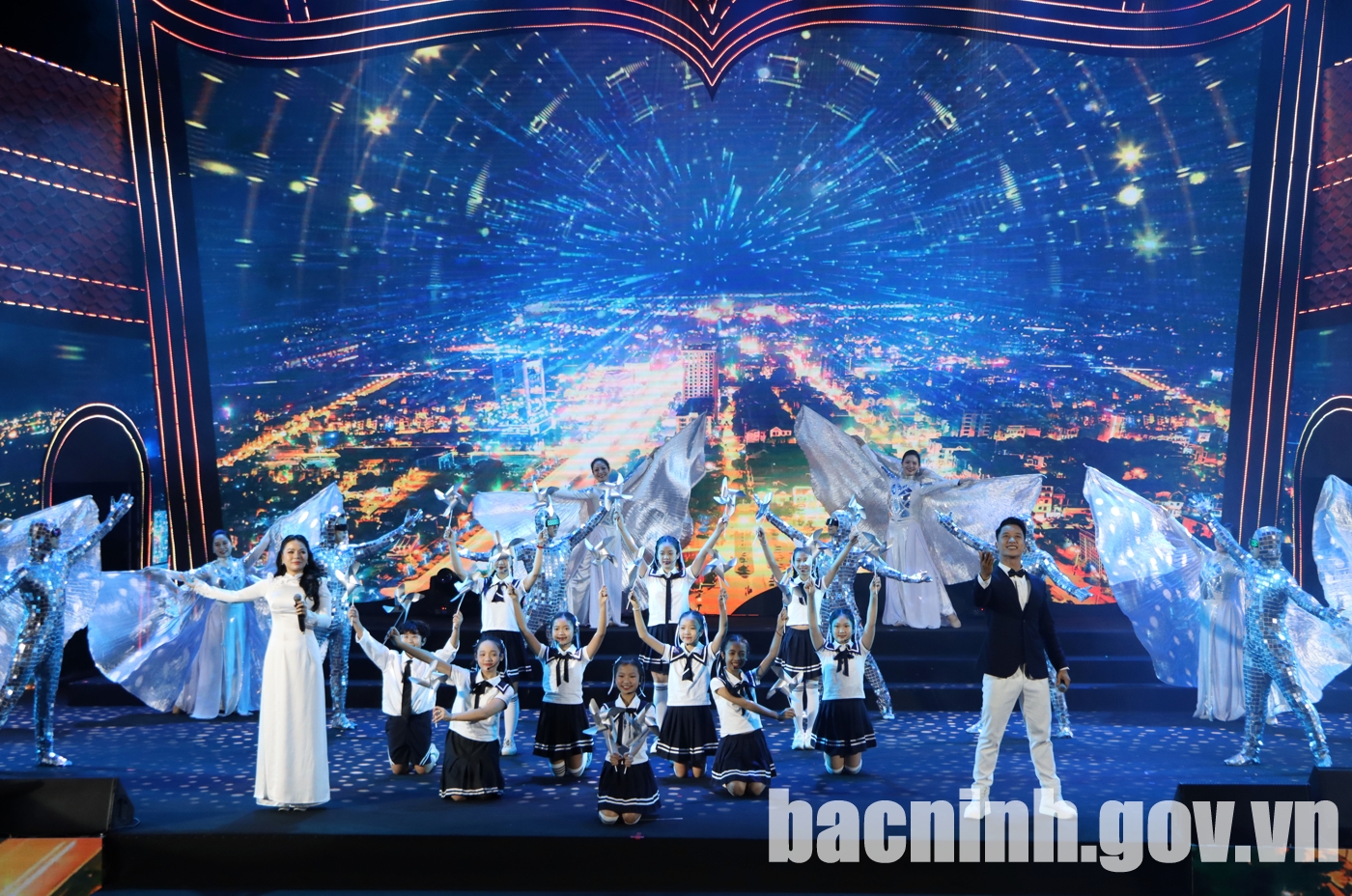 Chương trình “Bắc Ninh với khuyến học, khuyến tài” năm 2023