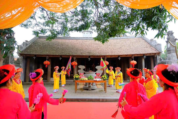  Lễ hội chùa Bút Tháp