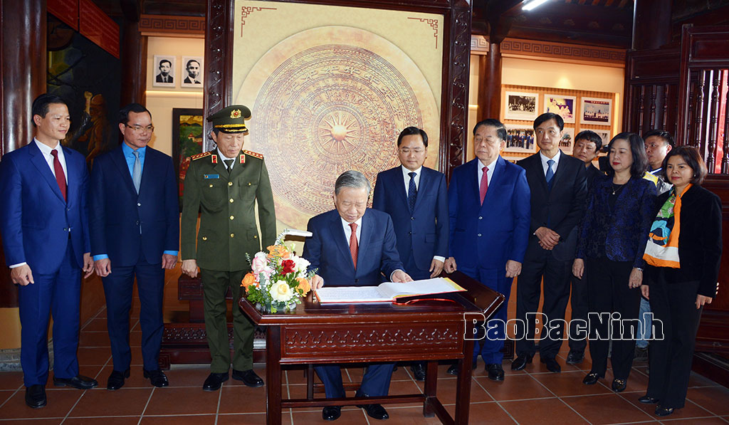 Tổng Bí thư Tô Lâm về thăm Khu lưu niệm Nguyễn Văn Cừ: Tôn vinh truyền thống, hướng tới tương lai