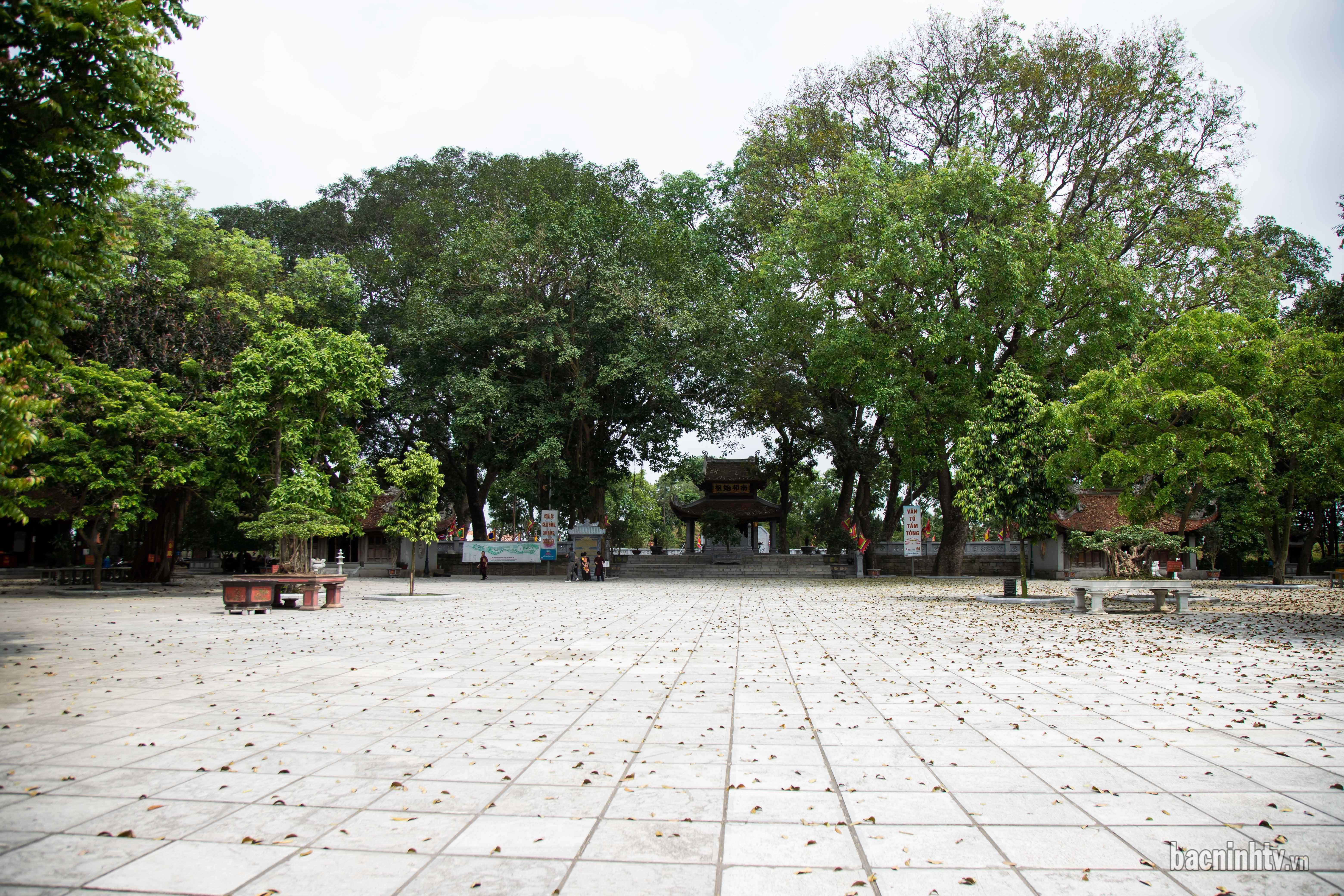 Lăng và Đền thờ Kinh Dương Vương Nơi thờ Thủy tổ dân tộc Việt 