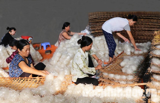 Nghề làm mỳ gạo ở Tử Nê