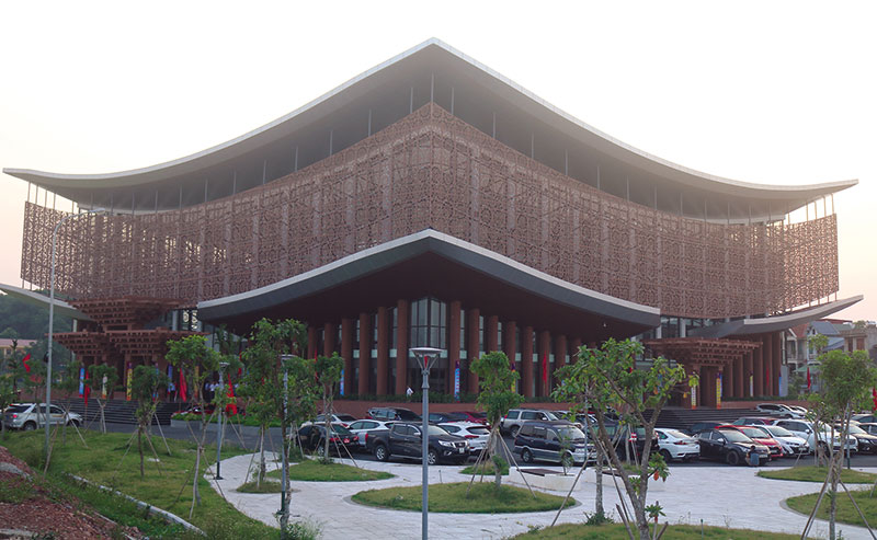 DU LỊCH MIỀN QUAN HỌ - NHÀ HÁT DÂN CA QUAN HỌ BẮC NINH 